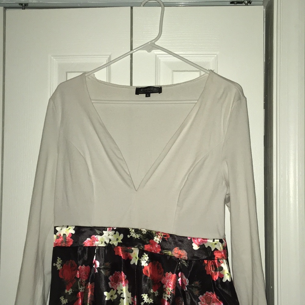 Dress - Picture 2 of 2